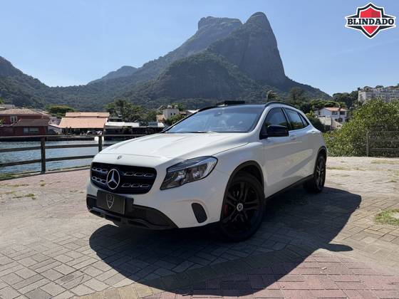 MERCEDES-BENZ GLA 200 1.6 CGI FLEX STYLE 7G-DCT